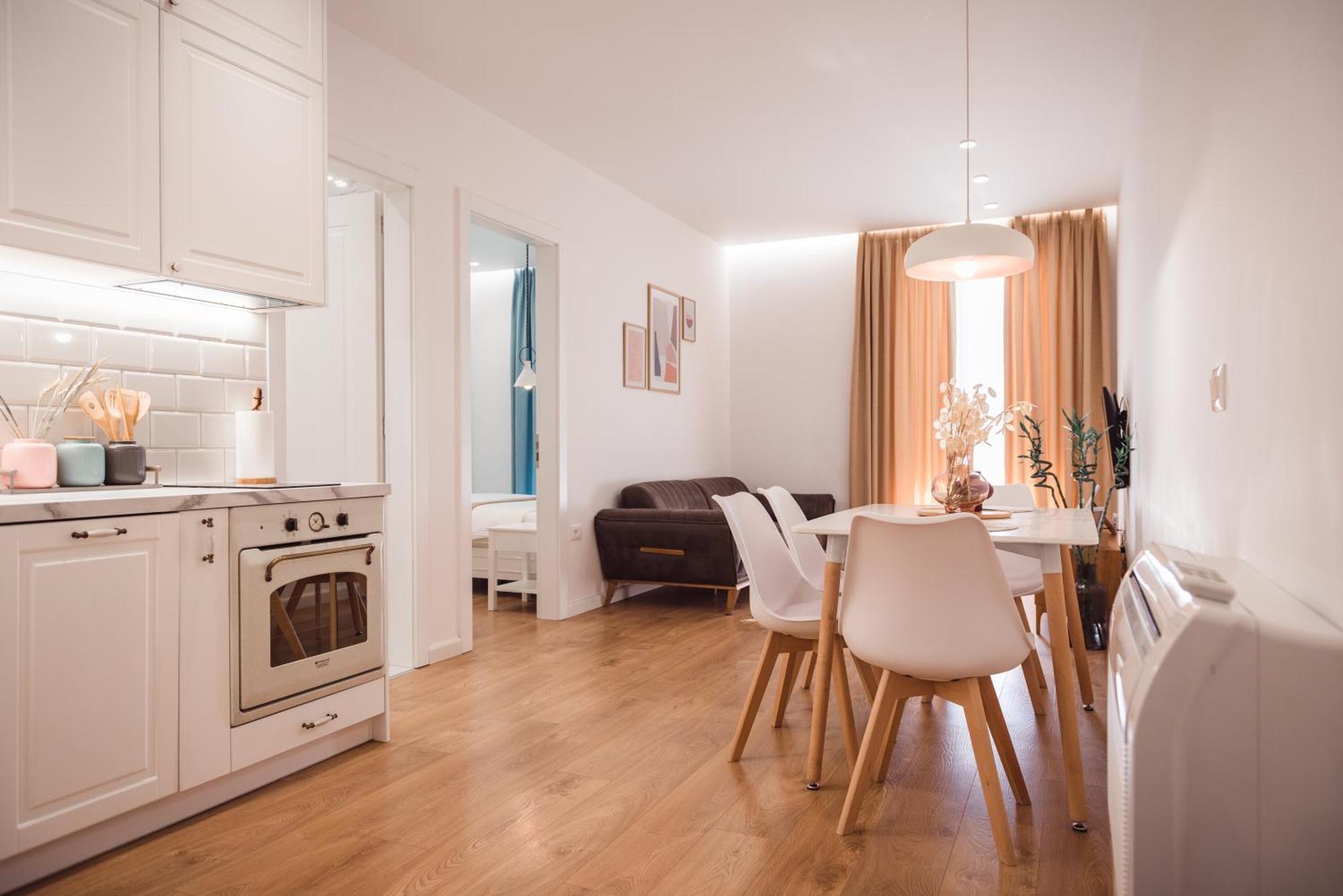 Tam Centre Luxury Serviced Apartments Tirana Bagian luar foto