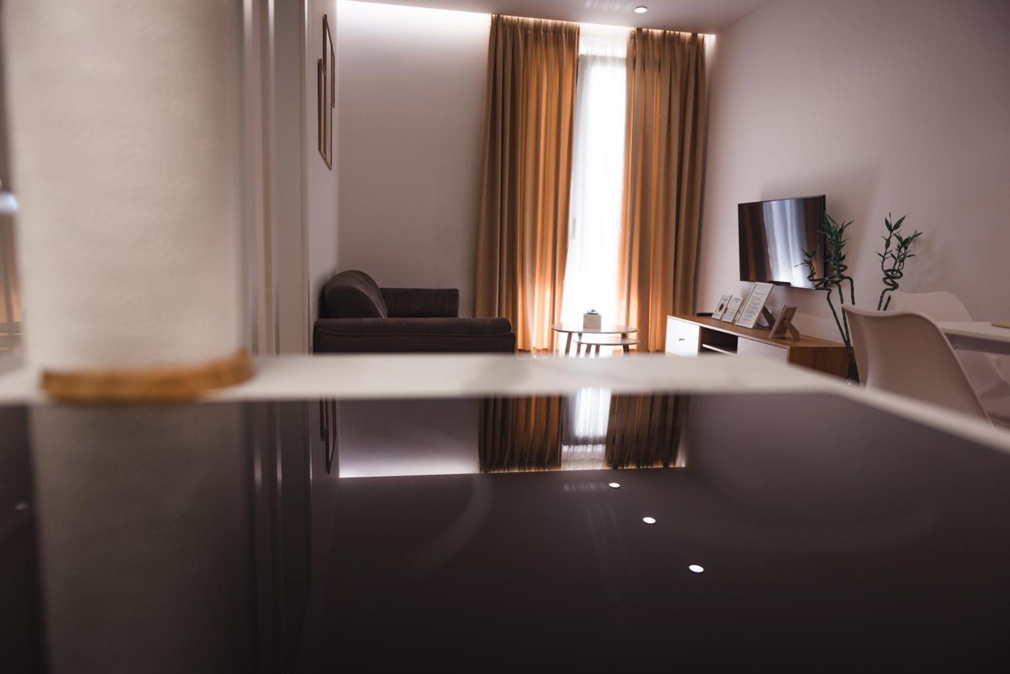 Tam Centre Luxury Serviced Apartments Tirana Bagian luar foto