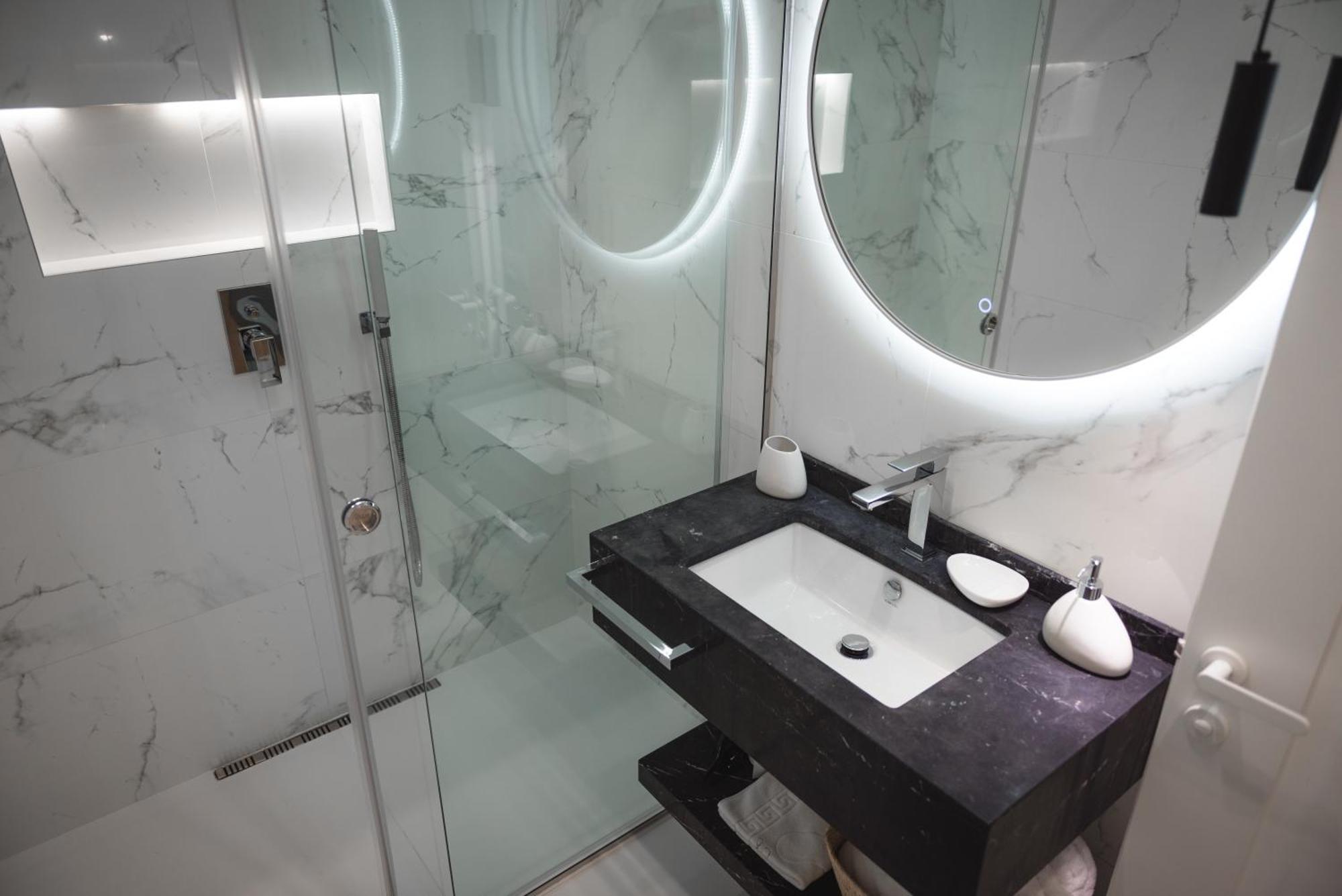 Tam Centre Luxury Serviced Apartments Tirana Bagian luar foto