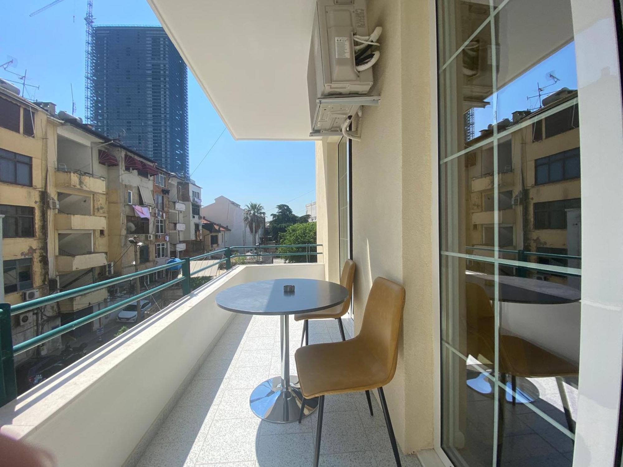 Tam Centre Luxury Serviced Apartments Tirana Bagian luar foto
